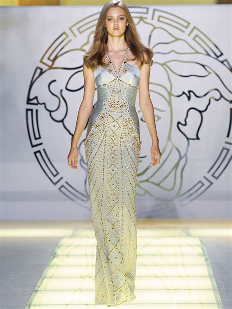 cambiare mail versace|versace fashion designer.